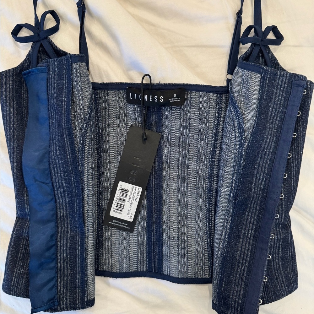 CHARISMATIC DENIM CORSET IN DADK PINSTRIPE - Lioness - Picture 2 of 7